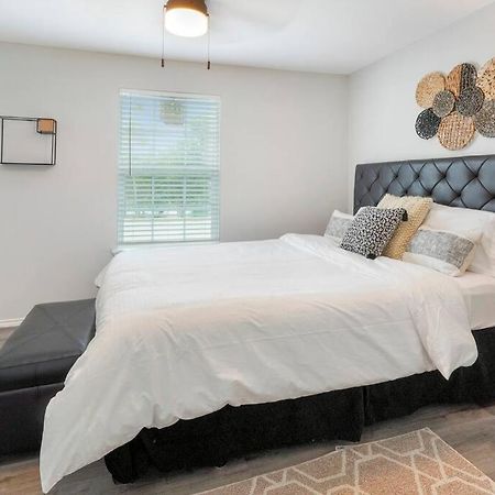 Cozy Two Bedroom Home Minutes From Downtown! Houston Exteriör bild