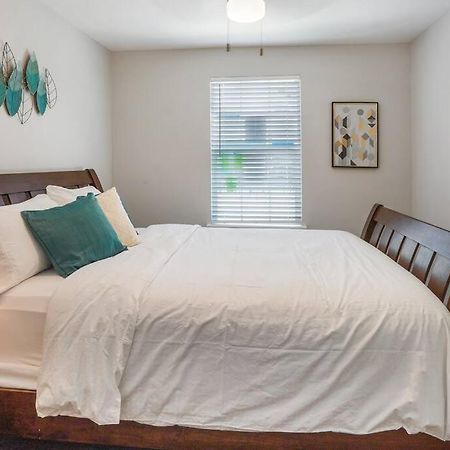 Cozy Two Bedroom Home Minutes From Downtown! Houston Exteriör bild